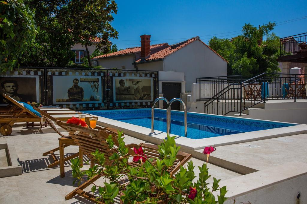 Guest House La Boheme Дубровник Экстерьер фото